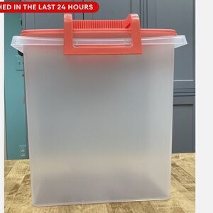 Tupperware Large Storage Container with Coral Handle
